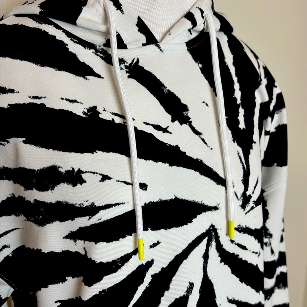 Fabletics Black and White Tie-Dye Hoodie - Picture 6 of 11